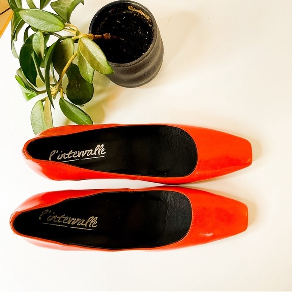 L’INTERVALLE Red Leather Glossy Platform Heels - Picture 4 of 12